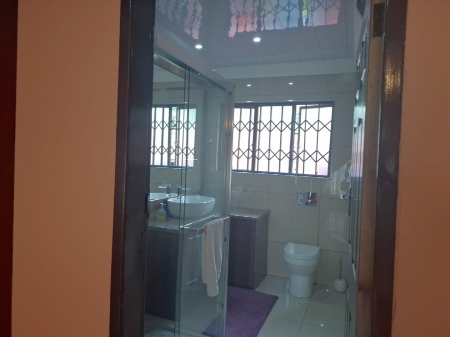 5 Bedroom Property for Sale in Fichardt Park Free State